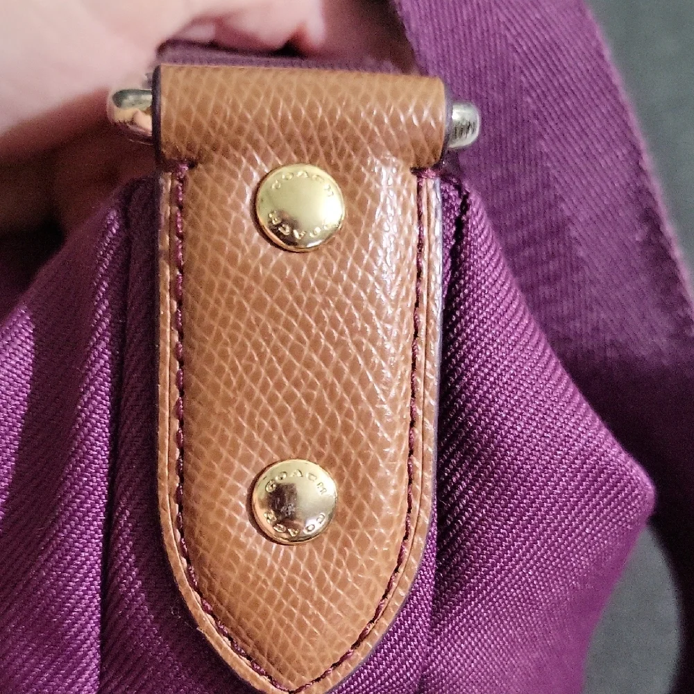 Vintage Coach Purple Crossbody Bag with Gold Hardware and Adjustable Straps - Picture 14 of 16